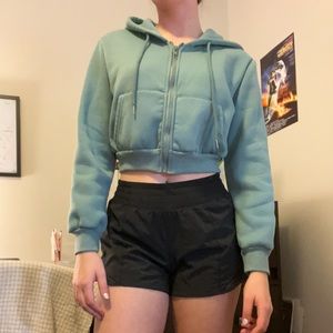 CROPPED ZIP UP HOODIE